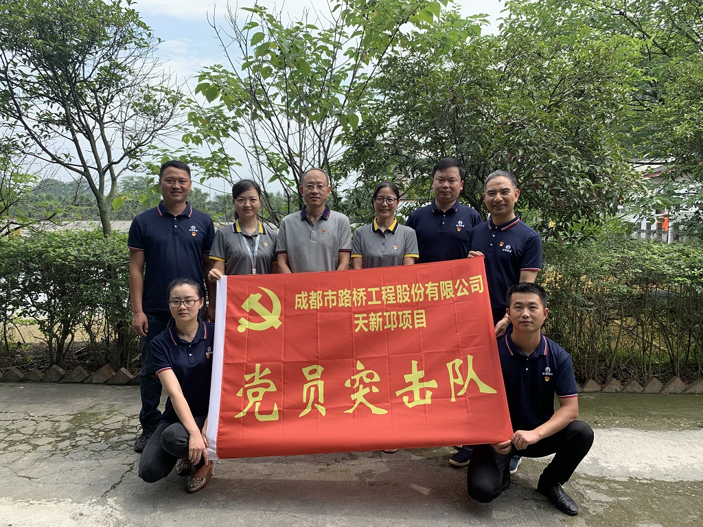 抢抓目标保产值 炎炎夏日送清凉