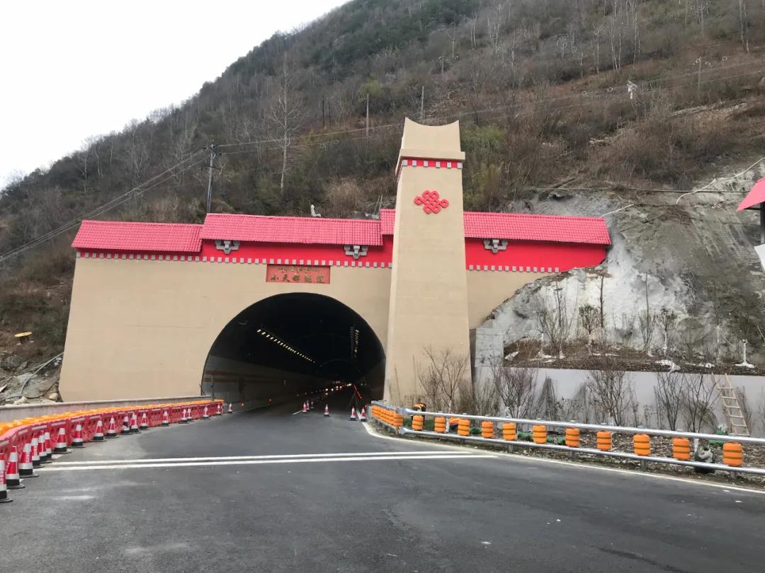 新年捷报：公司雅康项目喜获我国公路建设“奥斯卡”-李春奖