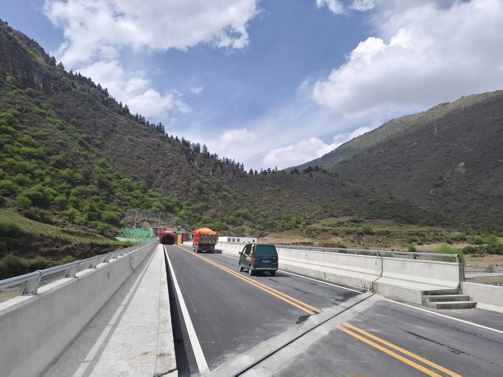国道227项目正式通车，开启壤塘交通新格局