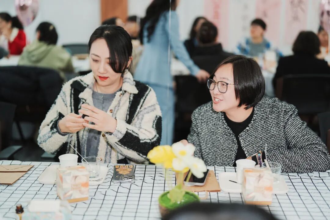 春风如你 熠熠芳华∣祝全体女同胞节日快乐！